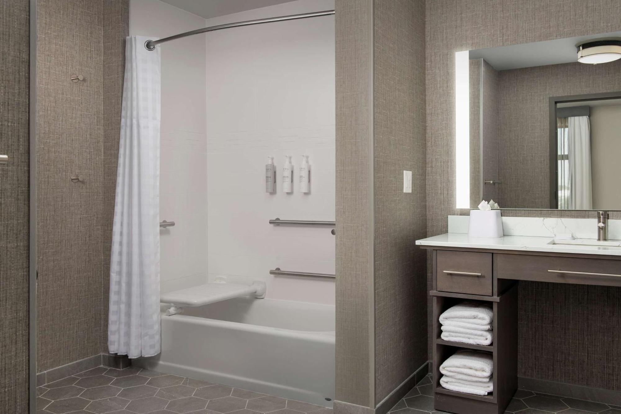 Homewood Suites By Hilton Louisville Airport Exterior foto